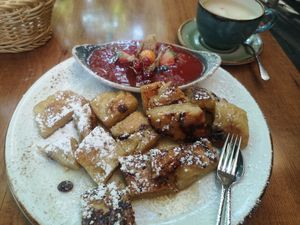 Kaiserschmarrn and Cappuccino ☕ at Max Pett in Munich