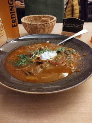  at Max Pett in Munich