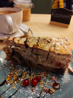  at Max Pett in Munich