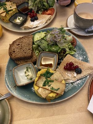   at Max Pett in Munich