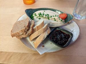  at Max Pett in Munich