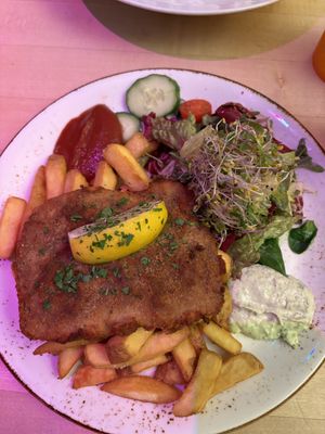   at Max Pett in Munich