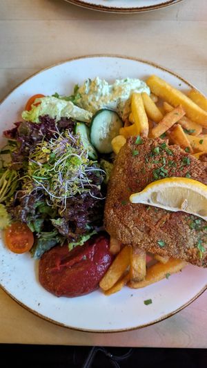  at Max Pett in Munich