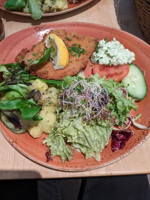  at Max Pett in Munich