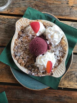 apricot crumble  at Max Pett in Munich