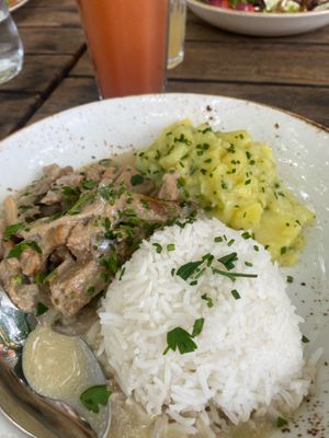  at Max Pett in Munich