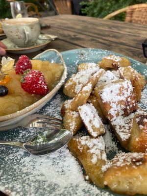  at Max Pett in Munich