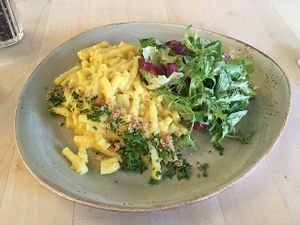 mac and cheese lunch special at Max Pett in Munich