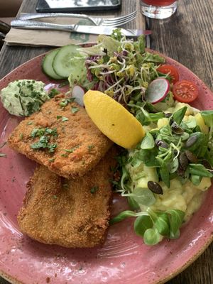   at Max Pett in Munich