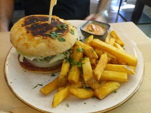 Burger at Max Pett in Munich