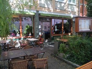 Entrance at Max Pett in Munich