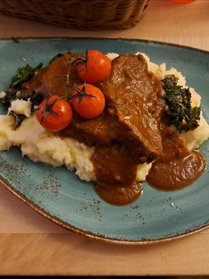  at Max Pett in Munich