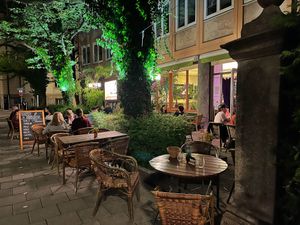 Outside seating  at Max Pett in Munich