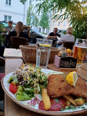  at Max Pett in Munich