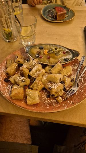  at Max Pett in Munich