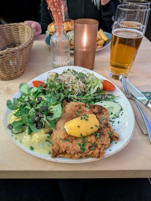  at Max Pett in Munich