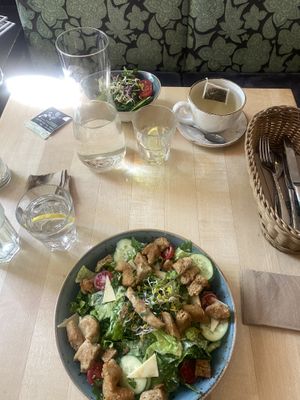 Salads 🥗   at Max Pett in Munich