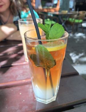 Grüner Eistee mit Litchisaft at Max Pett in Munich