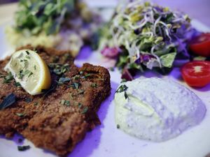 Schnitzel mit Kartoffelsalat   at Max Pett in Munich