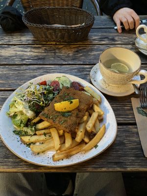 Soja-Schnitzel  at Max Pett in Munich