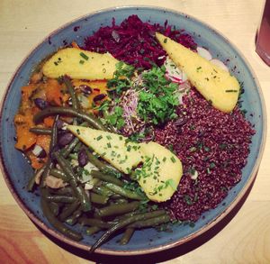 Pumpkin - Quinoa - Polenta bowl at Max Pett in Munich