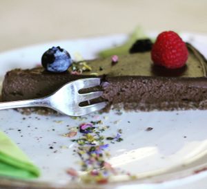 raw vegan chocolate cake at Max Pett in Munich