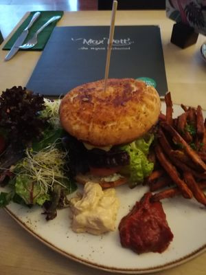 Mega lecker at Max Pett in Munich