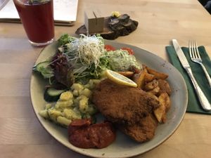 Viennese schnitzel at Max Pett in Munich