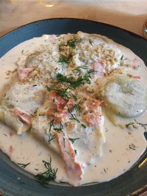 Spinach Ravioli with ‚salmon-cream‘ and walnuts  at Max Pett in Munich