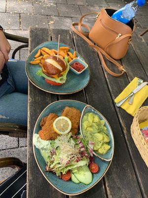 Schnitzel and burger  at Max Pett in Munich