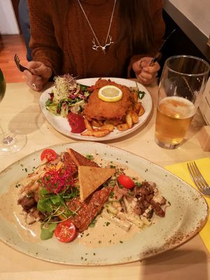 Schnitzel and Tempeh dishes  at Max Pett in Munich