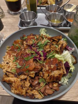 Pulled Pork Bowl at Guacamole in Regensburg