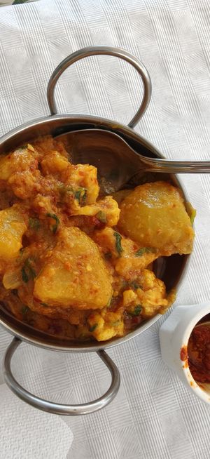 Aloo Gobi at Taj Mahal Tandoori in Almunecar