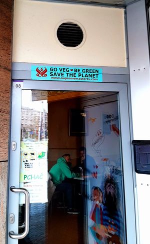 Entrance at Loving Hut - Nowolipie in Warsaw