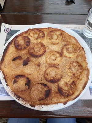 With apple and cinnamon   at Pannenkoekenhuis De Vuursche Boer in Lage Vuursche