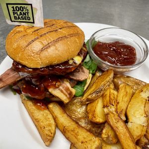 Ultimate burger 🤤 at The Queen Inn in Cwmbran