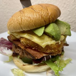 Breakfast Burger #Veganuary at The Queen Inn in Cwmbran