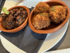 Starters bahji and Camembert wedges  at The Queen Inn in Cwmbran