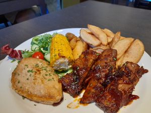 Chicken and bbq ribs at The Queen Inn in Cwmbran