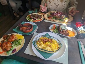 That Mac n cheese was a side 😅 at The Queen Inn in Cwmbran