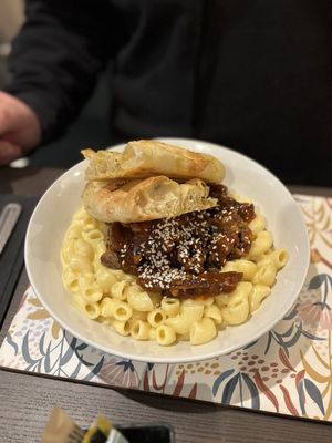 Mac n cheese with chilli beef | Feb 25  at The Queen Inn in Cwmbran
