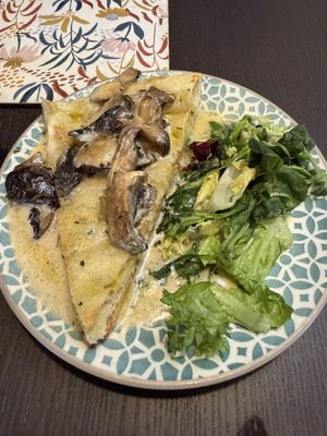 Creamy garlic mushrooms  at The Queen Inn in Cwmbran