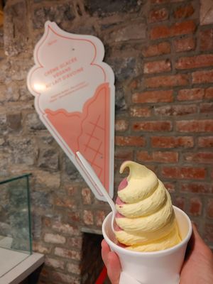 The soft-served ice cream (Mango and raspberry) at Snack & Délices du Cap-Blanc in Quebec