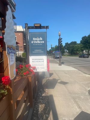 Outsidee  at Snack & Délices du Cap-Blanc in Quebec