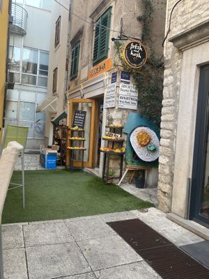   at Fresh and Hash in Sibenik