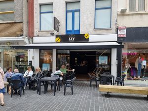 outside terrace at IzyCoffee in Oostende