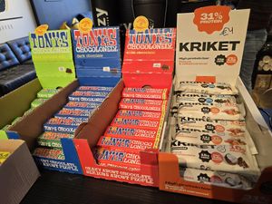 Chocolate and ... kriket bars at IzyCoffee in Kortrijk
