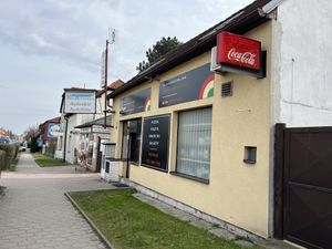Entrance  at Pizza Papa  in Prague