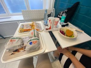 vegan burgers and shakes at MAX - Hovedbanegården in Copenhagen