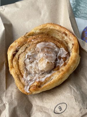 Cinnamon roll   at Miga Vegana in Mexico City